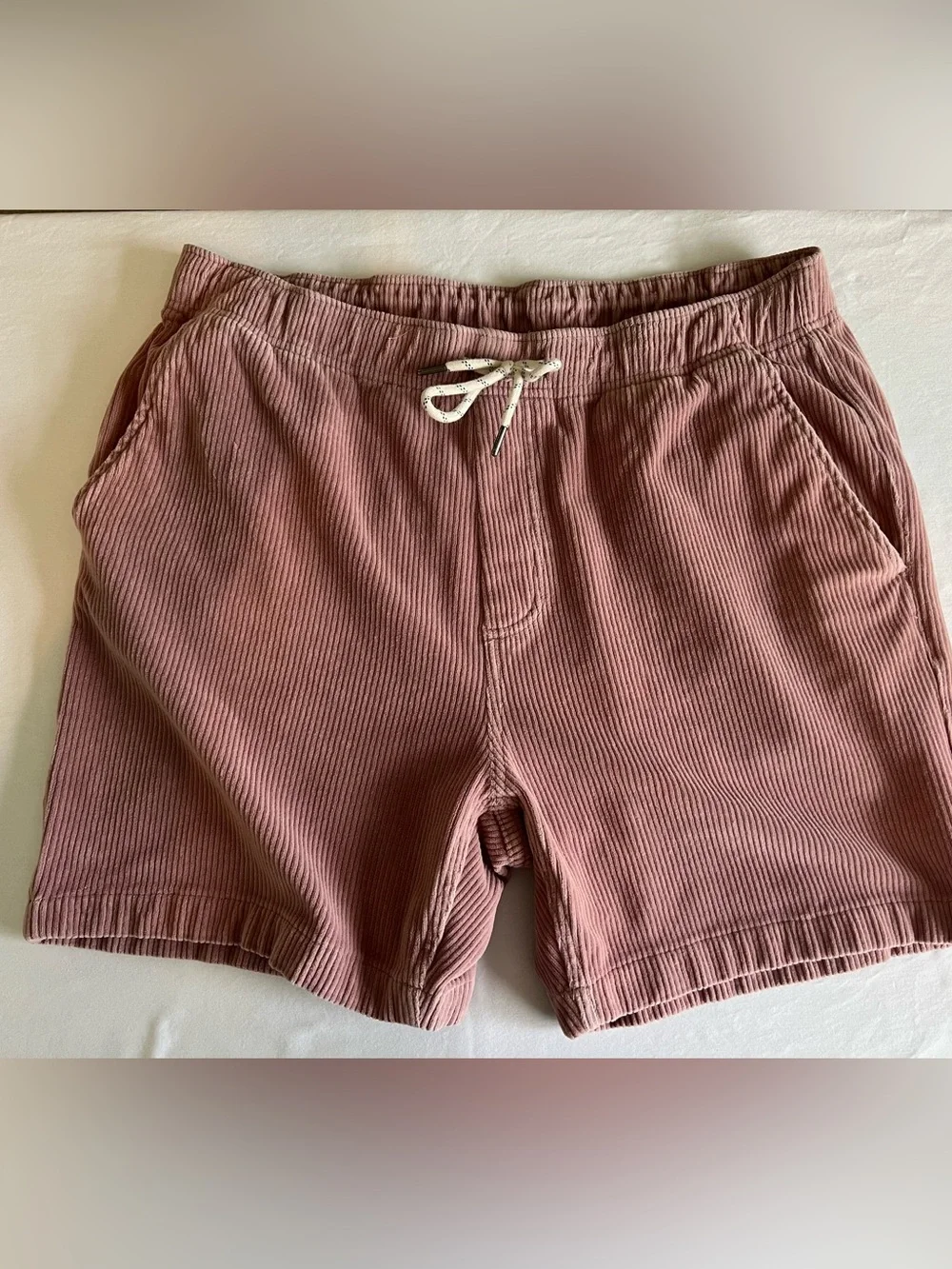 Faherty Corduroy Flat Front Shorts in Dusty Rose